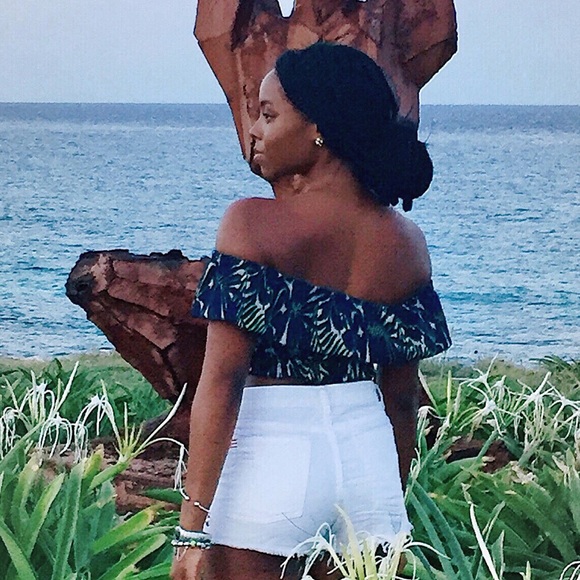 Tulum Inspired Crop Top - Picture 3 of 3